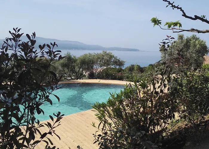 פארק נופש Cantu Di Mare 4*