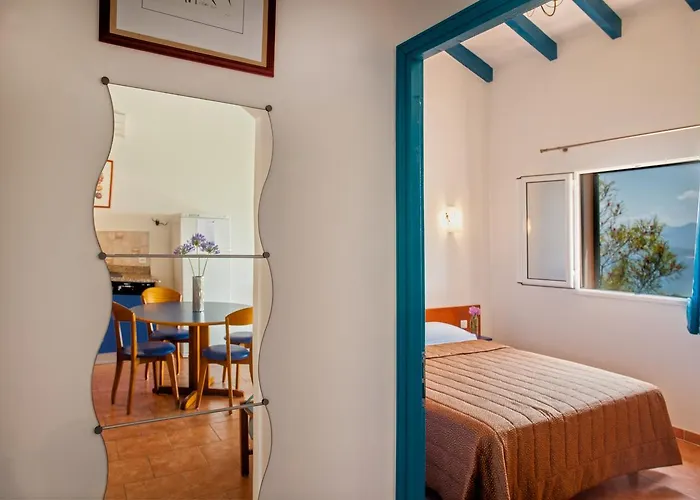 База отдыха Cantu Di Mare 4*